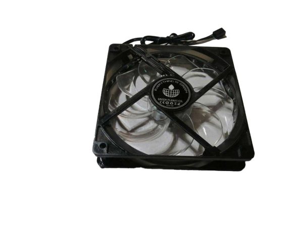 فن LED GREEN ۱۲ ولت 🌬️ سایز ۱۲×۱۲ سانتی‌متر 💡 مناسب خنک‌سازی CPU، GPU و قطعات دیگر کیس 💻