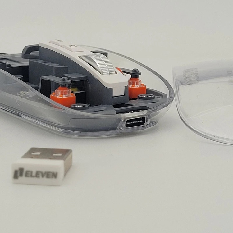 نمای نزدیک از دانگل USB و ماوس بیسیم شارژی ایلون WM912 🔌 با اتصال پایدار و سریع