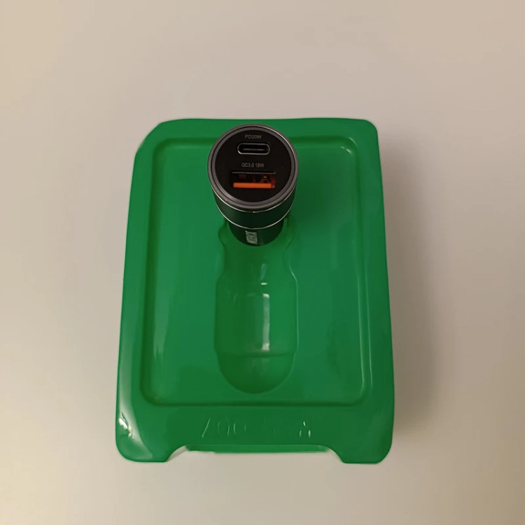 Car Charger CAT MCC-007